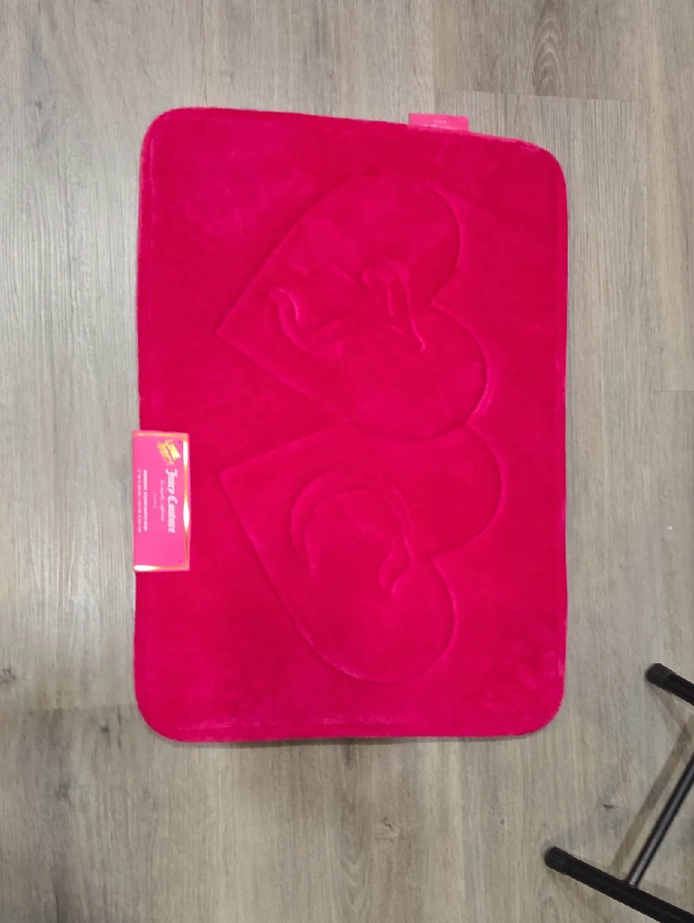 Juicy Couture Home JC Inside Connecting Hearts Embossed Plush Bath Rug- SM
